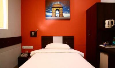 Standard Single Room of Ginger East Delhi