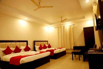 Family Room with Balcony of Petals Krish Grand Hotel Rishikesh