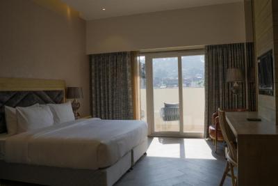 Super Deluxe Room with valley view of Hotel Clarks Inn Suites